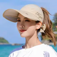 Geniş Ağız Şapkalar 2021 Yaz kadın Güneş Visor Elastik Golf Şapka Nefes Ter Emici Kapak Tatil Seyahat Güneş Kremi A40