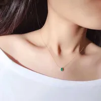 Halsband aeaw smycken 18k vitguld 0.26ct naturligt smaragd halsband kudde skära gröna ädelsten kvinnor