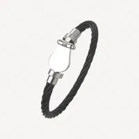 Bracelet à vis à cheval à la mode 18K plaqué or noir bracelets en acier inoxydable noir bracelets pour hommes femmes cadeaux accessoires avec des pochettes de bijoux en gros