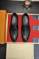 Q1 كلاسيكي رجال الأعمال الفاخرة تصميم الأحذية الأحذية أنيقة أحذية الزفاف الرسمي الرجال الانزلاق على مكتب أكسفورد شوج للرجال أسود