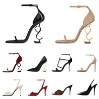 2021 Mujeres de vestir zapatos de diseño tacones altos patente de cuero oro tono triple negro nuede rojo mujer dama moda sandalias fiesta boda oficina bombas