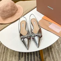 Vrouwen zomer sandalen puntige hoofd strikje platte schoenen echt patent lederen ontwerper prom sandaal jurk schoen van goede kwaliteit zilver