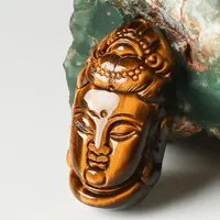 Gul tiger Eye Stone Zodiac Pendant Guanyin Head Skuren Gud av rikedom Golden Turtle GQFP