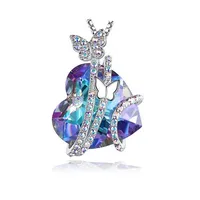 Collares colgantes Diseño único Zircon Crystal Heart Necklace para las mujeres Fine Vintage Fashion Clavicle Chain Party Jewelry
