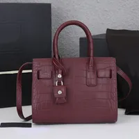 2021 Luxury Genuine Leather Shoulder Bag High capacity messenger Crocodile pattern handbags fashion classic zipper trapeze handbag wholesale