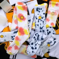 Mens Womens Fashion Tie Dye Bomull Socks Hip Hop Letter Printing Street Socks Male Kvinna Casual Streetwear