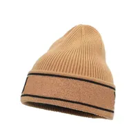 حار 3 اللون الكلاسيكية إلكتروني محبوك قبعة قبعات للرجال النساء الخريف الشتاء الدافئة سميكة الصوف التطريز قبعة الباردة زوجين أزياء الشارع القبعات