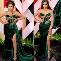 Smaragdgrün Afrikanische Abendkleider Sexy Slit Schatz Arabisch ASO EBI Samt Plus Größe SMR GENAUEN GENSPEZEN TRAGEN 2021 ROBE FEMME VESTIDOS DE FIESTA MUJER