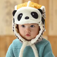 Inverno Bambini Cappello Panda Mask Mask Cartoon Peluche Ispessimento Kid Trapper Cappelli Cartoon Ear Protezione Berretti Bicicletta Neonato Ragazza 15bs G2