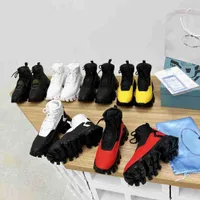 Designer 19FW Casual Skor Cloudbust Thunder Black Sneakers Mens Kvinnor Tränare Sticka High-Top Sneaker Light Gummi 3d Vinter Varm Sko med låda