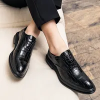 Wing-Tip الرجال أكسفورد أحذية فريدة مصمم الرجال اللباس أحذية التمهيد نمط عارضة الأعمال الأحذية
