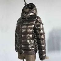 Womens 다운 재킷 겨울 자켓 파카 최고 품질의 클래식 캐주얼 코트 야외 깃털 숙녀 outwear 따뜻한 짧은 코트 두꺼운 Windproof 겉옷