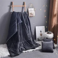 Blankets Thicken Crystal Velvet Pillow Blanket 2 In 1 Adult Student Home Warm Travel Sofa Bedding Back Cushion Air Condition