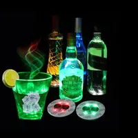 Holiday 6cm Glow LED Coasters Foroters Novità Illuminazione 6 LED Adesivi 3M Adesivi Bottiglia Luci Lampeggianti Lampeggianti per Vaso Decoration Christmas Xmas Party Nightclub Bar Usalight
