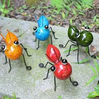 Garten Dekorationen 4 stücke Ameisen Metall Skulptur Ornament Bunte Niedliche Cartoon Eisen Insekt Hängende Wandkunst Rasen Inneres Outdoor Decor