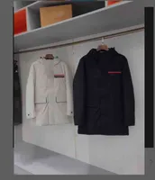Mens M-3xl Long Down Jacket Canada North Winter Hooded Coat Couleur de couleur Vestes ￠ capuche pour hommes Lettres r￩fl￩chissantes sur le dossier du dos