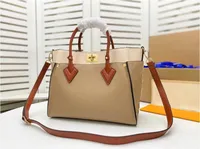 2022 Shoulder bag Cross body Fashion ladies Purse Wallets Lady Backpack Handbags Tote Purses Totes Women wallet Designers Bags