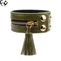 Versión coreana de Simple Lady's Decorated Hand Hand Cave Wide Pipripped Pulsera FY19030403 Bangle
