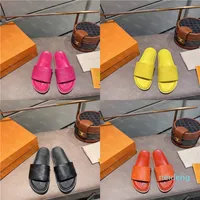 2021 Diseñadores de lujo Sandalias Mercado 21SS Renacimiento Flat Mules Slipper Hombres Mujeres Diapositivas Zapatos Diseñador Negro Rosa Naranja Azul Blanco