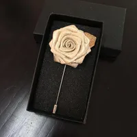Pins, broscher Män Kvinnor Söt Romantiskt Lapel Pin Brosch Smycken Business Bröllopsdräkt Klubbparty Alloy Rose Flower Corsage Tillbehör