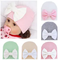 Caps Hats Baby Show 0-6 месяцев White Bowknot Hat для рожденного чистого хлопка мягкий малыш Earflap 2022 зимние детские аксессуары
