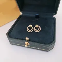 Kein Kasten!!! Luxus-Frauen-Ohrringe Designer F-Buchstabe Stud Perle Retro einfache Ohrringe Top-Qualität Voller Diamant-Engagement-Ohrring für Dame