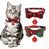 Katze Halsbänder führen Weihnachtsfug Krawatte mit Glocke Schneeflocken Plaid Pet Weihnachtskragen Kostüm für kleine Hundewelpenzubehör