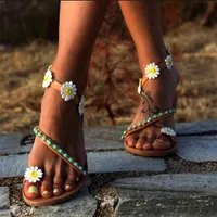Sandalias de mujer Mujer Gladiador de las mujeres zapatos de moda plana de moda flores Boho Beach Ladies Plus Tamaño 44 Gaoke 210610