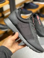 2021 Stud Rockrunner Camouflage Entraîneurs Chaussures de créateurs Hommes Real Cuir Combo Rock Runner Snewners Semelle en caoutchouc