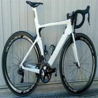 Personalizar logotipo Blanco Concepto Road Carbon Complete Bicicleta completa con R7000 Groupset C50 50mm Wheelset Handlebar