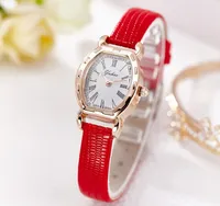 Estilo de vestir Movimiento de cuarzo preciso Reloj para mujer 21 * 24mm Dial Elegant Ladies Relojes Moda Moda moderna Número Romano Stundents Relojes de pulsera
