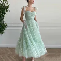 Mint Green Hearty Prom Dresses 2021 Bundet bågremmar Sweetheart Midi Prom Lugnar Fickor Tea-Long Evening Party Dress