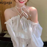 Ezgagaセクシーホルターブラウス女性パフスリーブソリッドオフショルダースプリング新しいファッションルーズ済み女性シャツ韓国シックカジュアル210430
