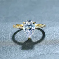 Słodkie Kobiece Biały Kryształ Kamienny Pierścień Minimalistyczne Żółte Złoto Obrączki Dla Kobiet Kochają Bridal Water Drop Engagement Ring Y0420