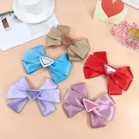 6Colors Quality Cloth Bowknot Fashion Hair Clips Designers Triangle P-Letter Luxury Barrettes Moq 2st Hair Jewelry for Girls P072