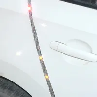 4 adet Araba Kapı Kenar Koruyucu Sticker Şerit Renk Rhinestone Kristal Anti Çarpışma Kenar Guard Scratch Koruyucu DIY Araba-Styling