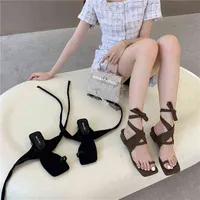 Roman Sandals Women's Bandage Fashion Clip Toe High Heels Summer 2022 Новые квадратные носки толстые каблуки