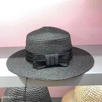 Capéu de chapéu de grife Bola de bola de verão chapéu de palha liso de palha infantil Protetor solar de férias de férias elegante e bege chapéu de praia llrb