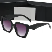 Дизайнерские мужчины Женщины солнцезащитные очки Goggle Beach Fashion Sun очки для мужчины женщина 6 цвет.
