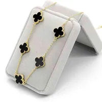 Pendant Trade Assurance Service Gold Plated Four Leaf Clover Halsband smycken Stainls Steel Black Clover Necklace For Women Luxury