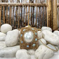 Colliers pendants 5pcs / lot Natural Pearl Larima Embellissement incrusté des colliers de fabrication de strass