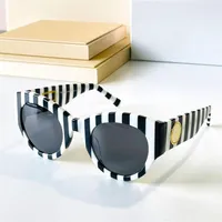 4353 선글라스 패션 패션 고품질 여성 야생 안경 UV400 보호 렌즈 클래식 남성 디자이너 선글라스 원본 상자 212f