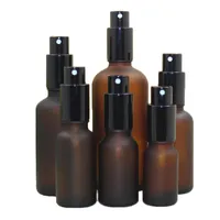 Pusty błonne butelki olejku eterycznego z amberami z amberu z czarną drobną mgłą rozpylacz 10 ml 30 ml 50 ml 100 ml pojemników na dozowanie