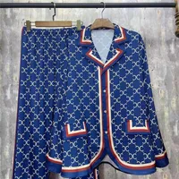 Pürüzsüz İpek Nightwear Ev Tekstil Ekose Desen Süper Yumuşak Pijamalar Erkekler Eğlence Homewear Uzun Kollu Pleavwear Summer301c