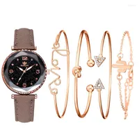 Нарученные часы одиночная рука смотрите женский кварцевый кожаный ремешок для браслета браслета SetWristwatches HECT22
