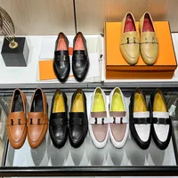 Lüks tasarımcı resmi gündelik ayakkabılar deri kadın düz dip klasik moda h metal toka renk eşleşen nötr rahat tembel ayakkabılar