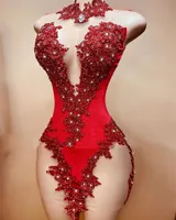 Kleines schwarzes Kleid Spitze Perlen Kurzer Prom Homecoming Kleider 2022 Luxus Rot Party Kleid Meerjungfrau Mini Cocktailkleider Robe de bal