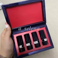 Marque 4pcs set maquillage mini kit de collection de rouge à lèvres maquilleur avec sac cadeau