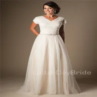 Modest Champagne Short Sleeves Wedding Dresses 2019 Cap Sleeves V Neck Buttons Lace Tulle Bridal Gowns A-line Inexpensive Wedding 304x