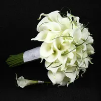 Coritas de flores decorativas Estilo elegante Pu Calla Lily Flor artificial 1 PC Boda Bouquet y 1 PC Groom Boutonniere Set